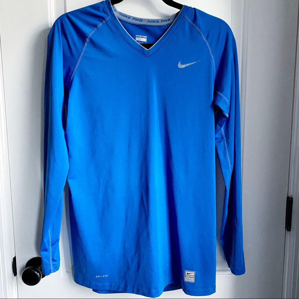Women’s Blue Nike dri-fit long sleeve shirt